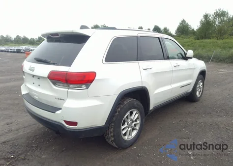 2018 Jeep Grand Cherokee Laredo E 4X4 z USA, uszkodzony, nr VIN 1C4RJFAGXJC276947